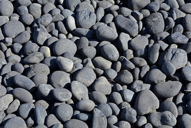 lávové kameny v terénu